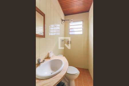 Casa para alugar com 110m², 3 quartos e 2 vagasBanheiro de Serviço