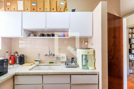 Casa para alugar com 110m², 3 quartos e 2 vagasCozinha