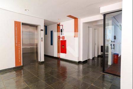Apartamento para alugar com 32m², 1 quarto e sem vagaÁrea comum - Elevador/Hall Social