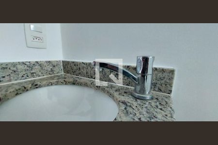 Casa à venda com 250m², 4 quartos e 4 vagas Casa à venda com 250m², 4 quartos e 4 vagasBanheiro Quarto 4 suíte