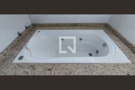 Casa à venda com 250m², 4 quartos e 4 vagas Casa à venda com 250m², 4 quartos e 4 vagasBanheiro Quarto 3 suíte