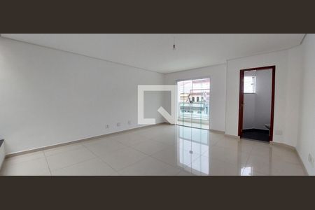Sala de casa à venda com 4 quartos, 250m² em Vila Pinheirinho, Santo André