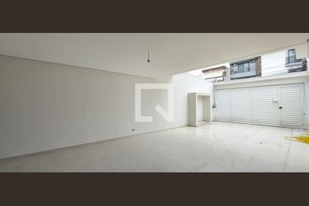 Casa à venda com 250m², 4 quartos e 4 vagas Casa à venda com 250m², 4 quartos e 4 vagasGaragem