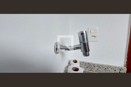 Casa à venda com 250m², 4 quartos e 4 vagas Casa à venda com 250m², 4 quartos e 4 vagasLavabo