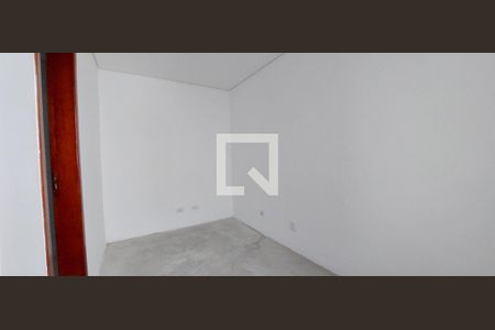 Casa à venda com 250m², 4 quartos e 4 vagas Casa à venda com 250m², 4 quartos e 4 vagasQuarto 2 suíte