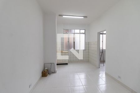 Sala/Cozinha de apartamento para alugar com 1 quarto, 35m² em Centro, Curitiba