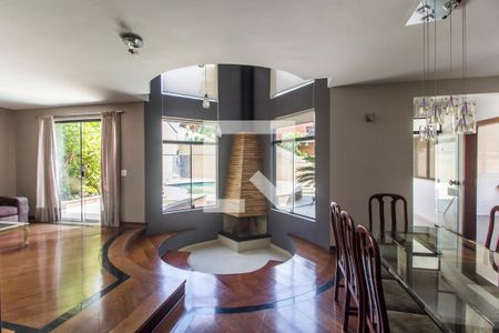 Sala de casa de condomínio para alugar com 5 quartos, 308m² em Alphaville, Santana de Parnaíba