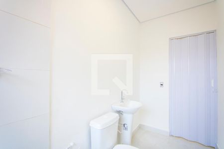 Banheiro de casa para alugar com 1 quarto, 48m² em Jardim Irene, Santo André