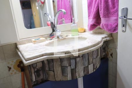 Casa à venda com 430m², 5 quartos e 2 vagasBanheiro 01