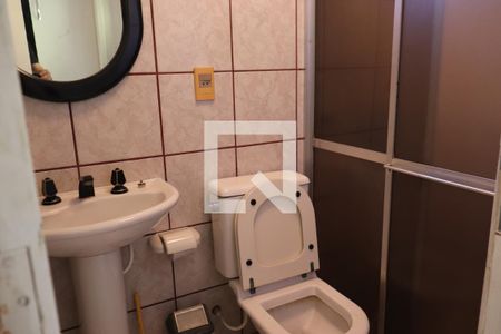 Casa à venda com 430m², 5 quartos e 2 vagasBanheiro 2