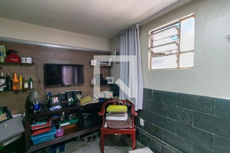 Quarto 2 de casa para alugar com 3 quartos, 360m² em Carlos Prates, Belo Horizonte