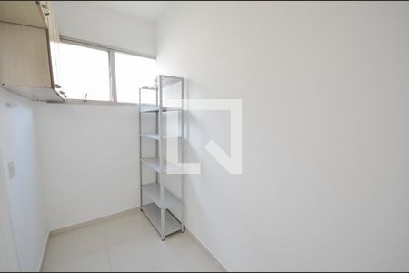Apartamento à venda com 75m², 2 quartos e 1 vaga Apartamento à venda com 75m², 2 quartos e 1 vagaQuarto de Serviço