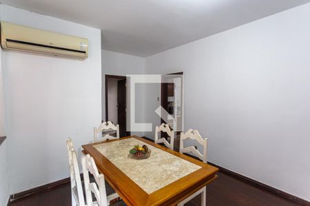 Sala 2 de casa para alugar com 6 quartos, 265m² em Horto, Belo Horizonte