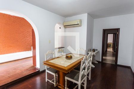 Sala 2 de casa para alugar com 6 quartos, 265m² em Horto, Belo Horizonte