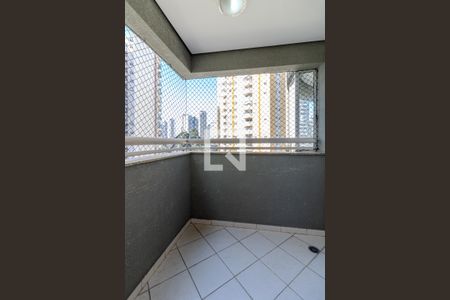 Apartamento à venda com 75m², 2 quartos e 2 vagas Apartamento à venda com 75m², 2 quartos e 2 vagasVaranda