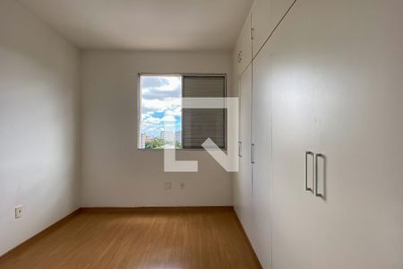 Quarto 1 de apartamento para alugar com 2 quartos, 60m² em Buritis, Belo Horizonte