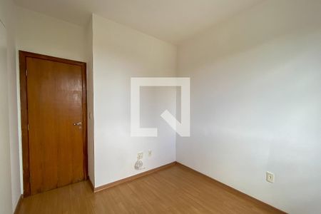 Quarto 1 de apartamento para alugar com 2 quartos, 60m² em Buritis, Belo Horizonte