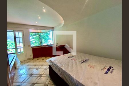 Casa à venda com 1217m², 4 quartos e 4 vagas Casa à venda com 1217m², 4 quartos e 4 vagasQuarto 1