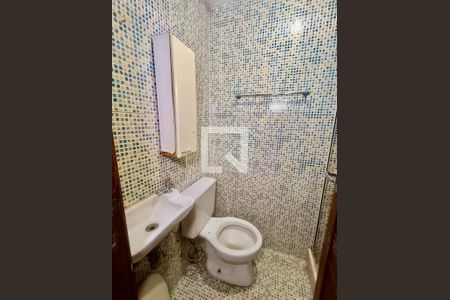 Casa à venda com 1217m², 4 quartos e 4 vagas Casa à venda com 1217m², 4 quartos e 4 vagasBanheiro 2