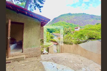 Casa à venda com 1217m², 4 quartos e 4 vagas Casa à venda com 1217m², 4 quartos e 4 vagasÁrea externa