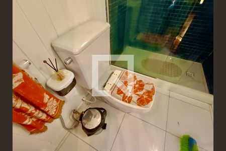 Casa à venda com 1217m², 4 quartos e 4 vagas Casa à venda com 1217m², 4 quartos e 4 vagasBanheiro 3