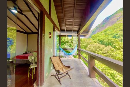 Casa à venda com 1217m², 4 quartos e 4 vagas Casa à venda com 1217m², 4 quartos e 4 vagasVaranda do Quarto 3