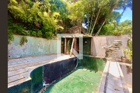 Casa à venda com 1217m², 4 quartos e 4 vagas Casa à venda com 1217m², 4 quartos e 4 vagasárea externa