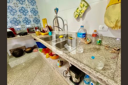 Casa à venda com 1217m², 4 quartos e 4 vagas Casa à venda com 1217m², 4 quartos e 4 vagasCozinha