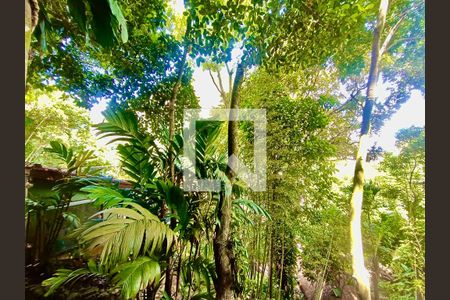 Casa à venda com 1217m², 4 quartos e 4 vagas Casa à venda com 1217m², 4 quartos e 4 vagasVaranda do Quarto 4