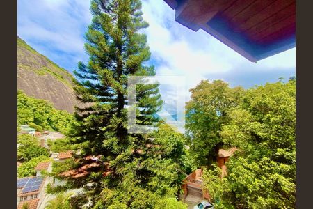 Casa à venda com 1217m², 4 quartos e 4 vagas Casa à venda com 1217m², 4 quartos e 4 vagasVaranda do Quarto 3