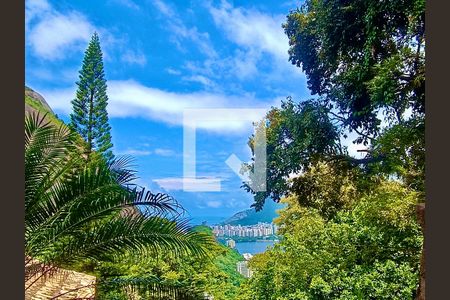 Casa à venda com 1217m², 4 quartos e 4 vagas Casa à venda com 1217m², 4 quartos e 4 vagasárea externa