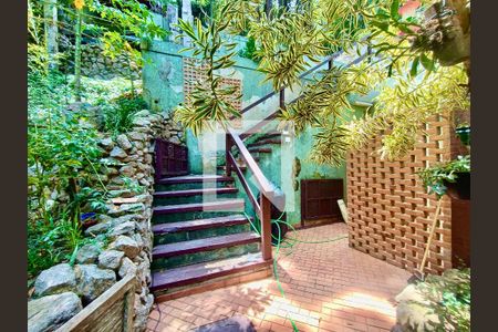 Casa à venda com 1217m², 4 quartos e 4 vagas Casa à venda com 1217m², 4 quartos e 4 vagasárea externa