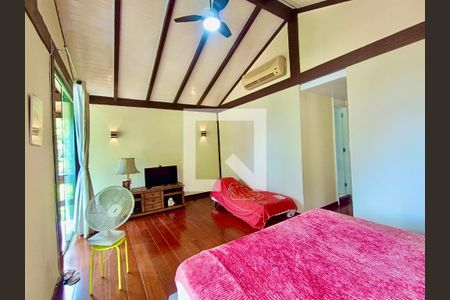 Casa à venda com 1217m², 4 quartos e 4 vagas Casa à venda com 1217m², 4 quartos e 4 vagasQuarto 3