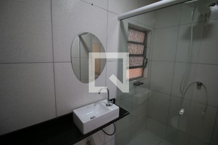 Banheiro de casa para alugar com 1 quarto, 80m² em Vila da Penha, Rio de Janeiro