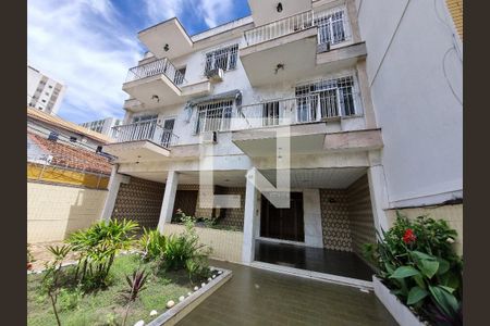 Apartamento à venda com 70m², 2 quartos e 2 vagasFachada