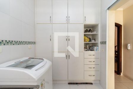 Casa para alugar com 300m², 5 quartos e 3 vagasÁrea de Serviço