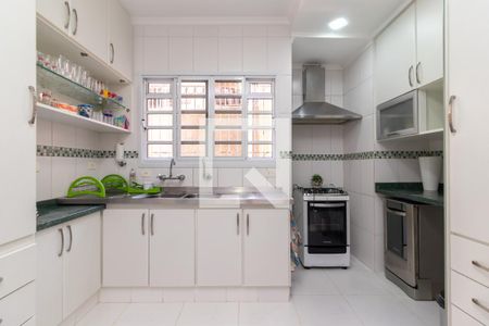 Casa para alugar com 300m², 5 quartos e 3 vagasCozinha