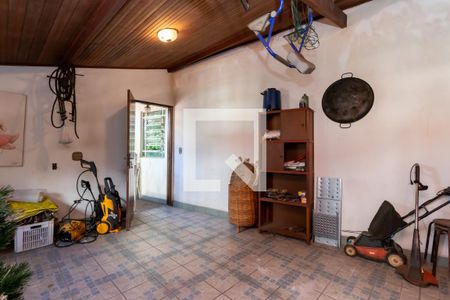 Casa para alugar com 300m², 5 quartos e 3 vagasDepósito