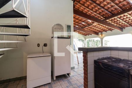 Casa para alugar com 300m², 5 quartos e 3 vagasChurrasqueira