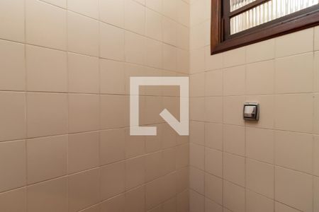 Casa para alugar com 300m², 5 quartos e 3 vagasLavabo