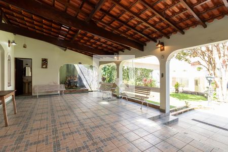 Casa para alugar com 300m², 5 quartos e 3 vagasÁrea de Lazer