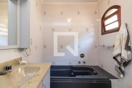 Casa para alugar com 300m², 5 quartos e 3 vagasBanheiro da Suíte Principal