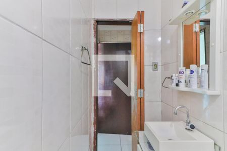 Casa para alugar com 70m², 2 quartos e 1 vaga Casa para alugar com 70m², 2 quartos e 1 vagaBanheiro Social