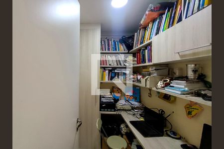 Apartamento à venda com 108m², 3 quartos e 2 vagasEscritório