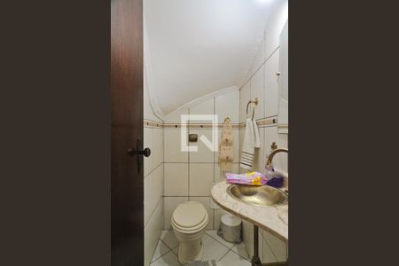 Lavabo de casa à venda com 3 quartos, 120m² em Vila Romero, São Paulo