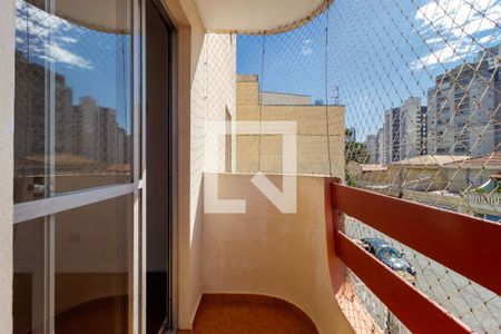 Apartamento à venda com 63m², 2 quartos e 1 vaga Apartamento à venda com 63m², 2 quartos e 1 vagaVaranda