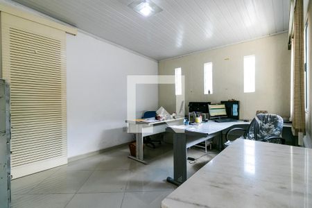 Casa à venda com 150m², 3 quartos e 2 vagas Casa à venda com 150m², 3 quartos e 2 vagasCasa 2 - Sala