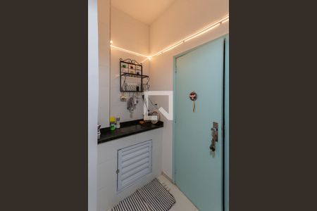 Apartamento para alugar com 67m², 2 quartos e sem vagaCozinha e Área de Serviço