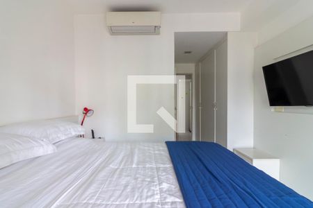Quarto 1 de apartamento à venda com 2 quartos, 100m² em Pinheiros, São Paulo