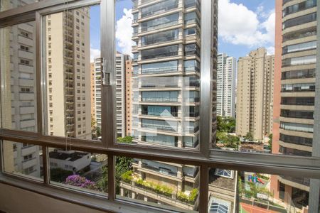 Sala de apartamento à venda com 3 quartos, 106m² em Vila Nova Conceição, São Paulo